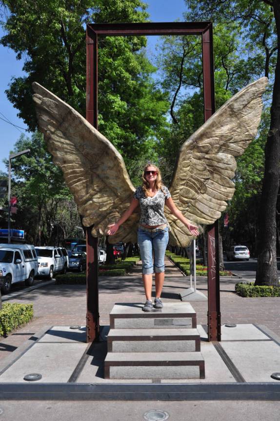Um anjo no Parque Chapultepec, na Cidade do México, capital do país